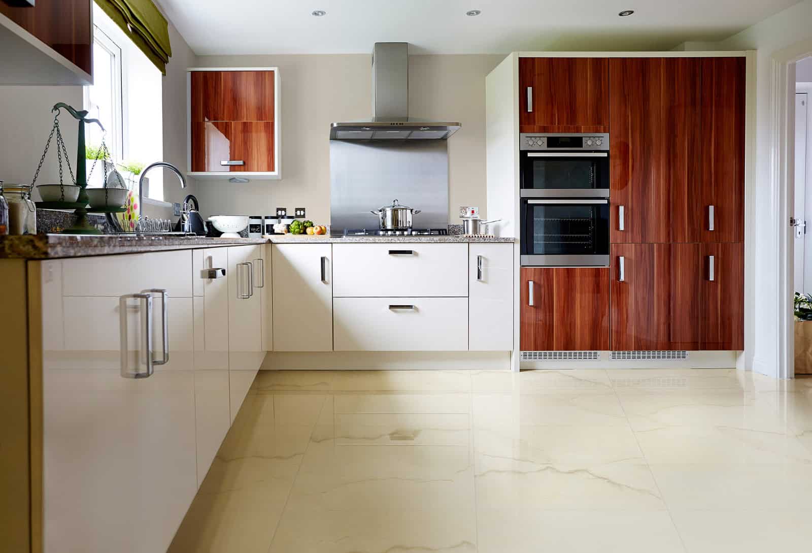 Gresie Porțelanată Rectificată Lucioasă Interior, Exterior 60x120 R ONICE - Bej - KAI Ceramics