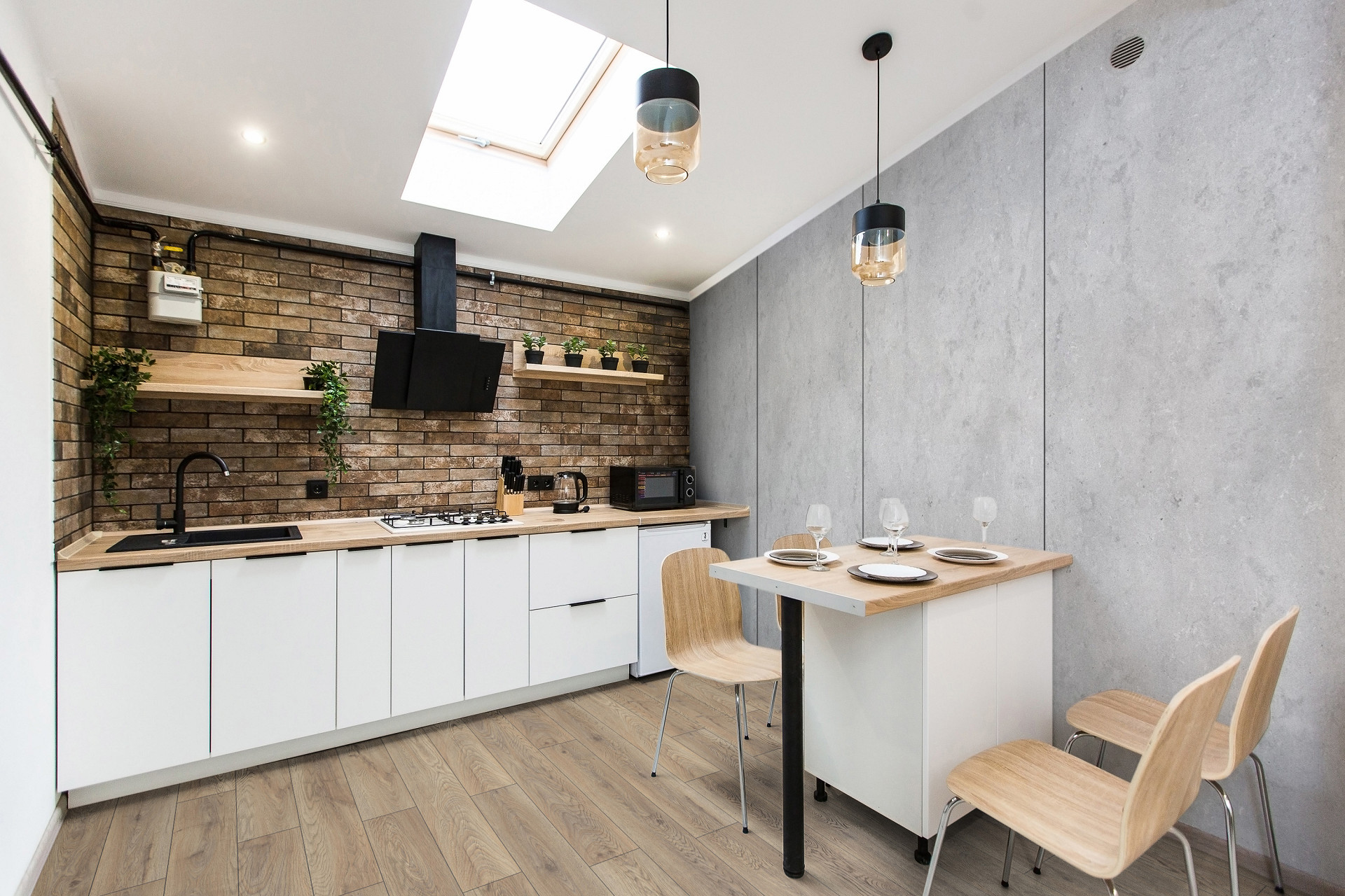 Ashland Oak K452 6+1mm - Organic Clever Silent| Parchet laminat rezistent la apă  - Krono Original